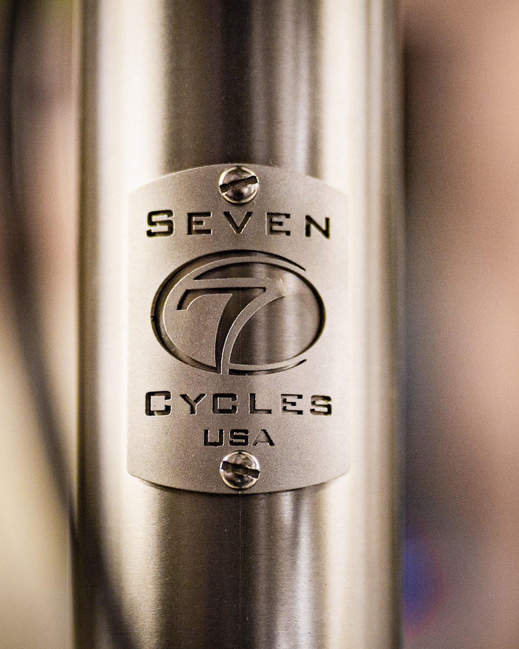 Seven head tube badge and screws not clocked