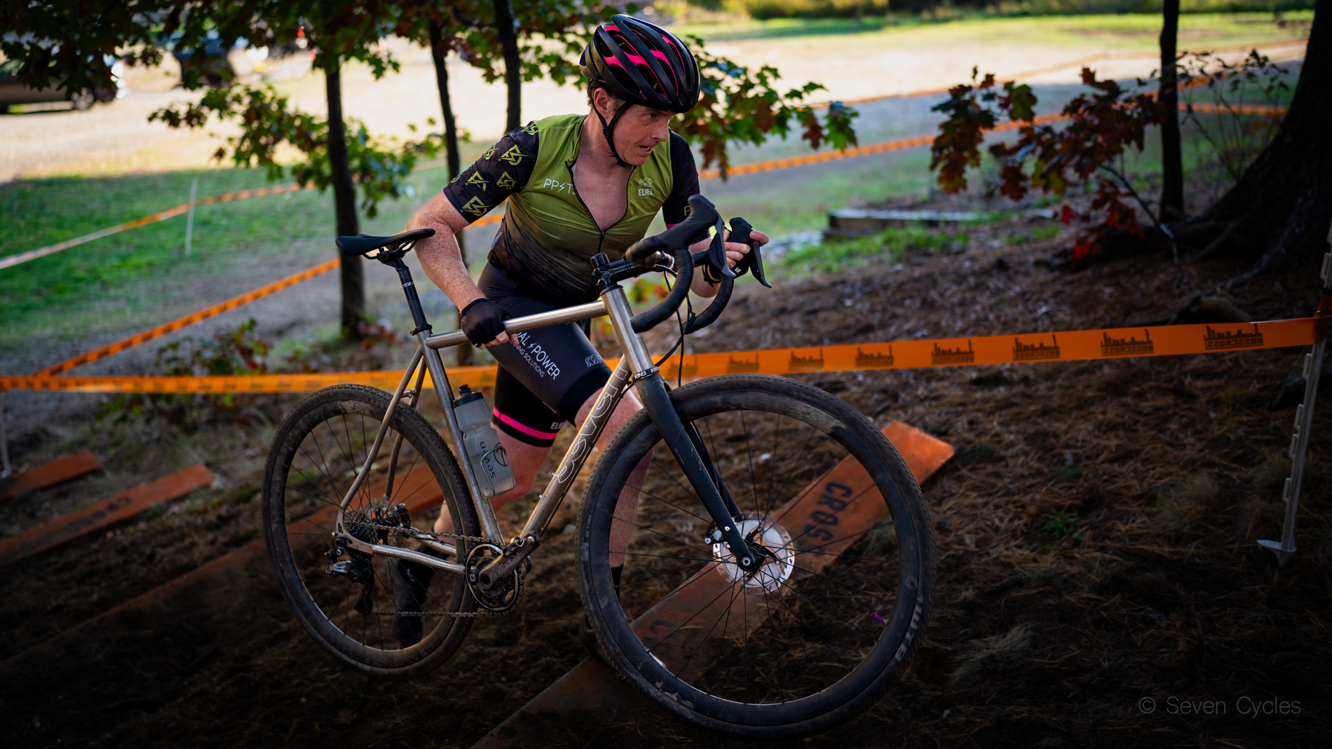 cyclocross-race-stairs