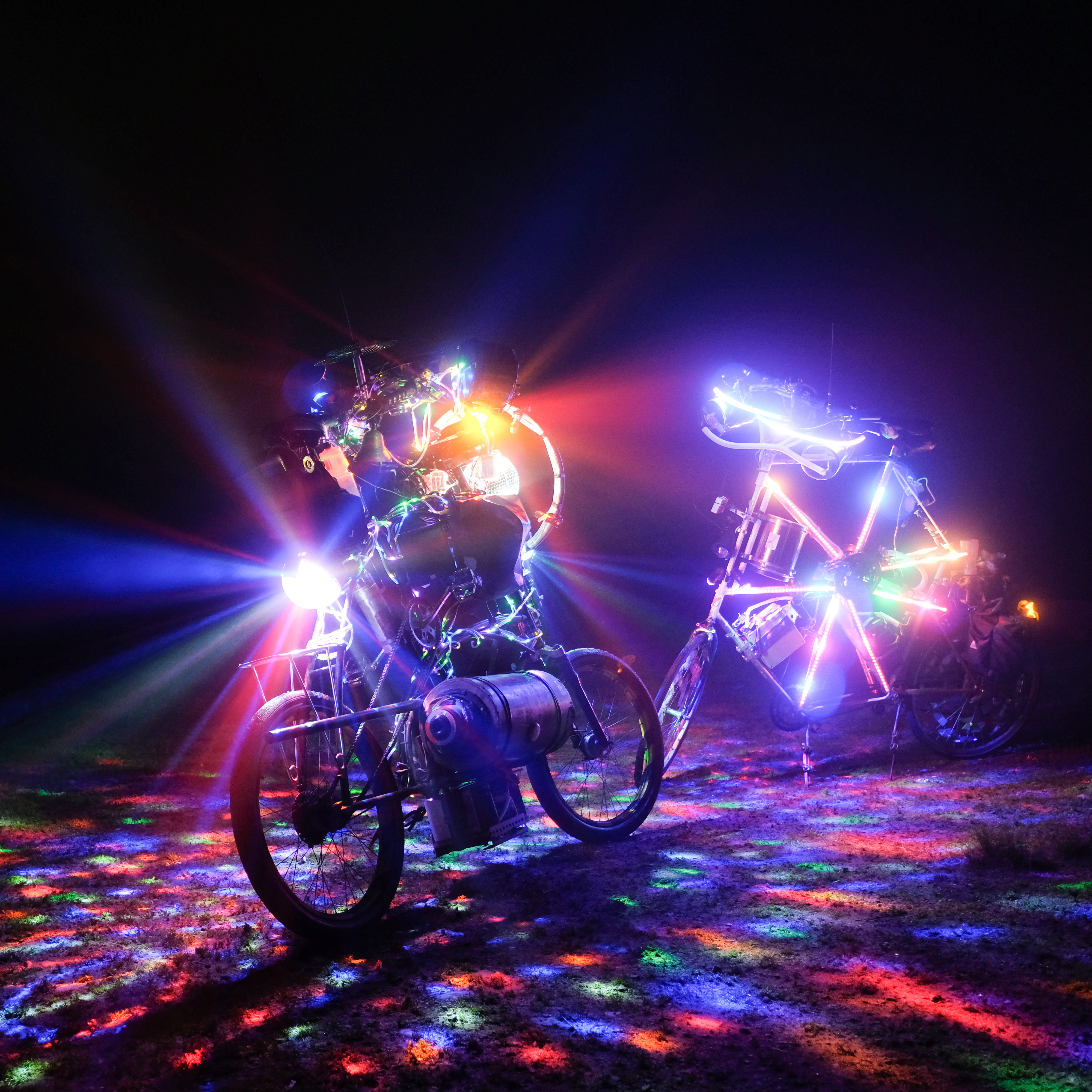 Cloudbuster, a tallbike with lights