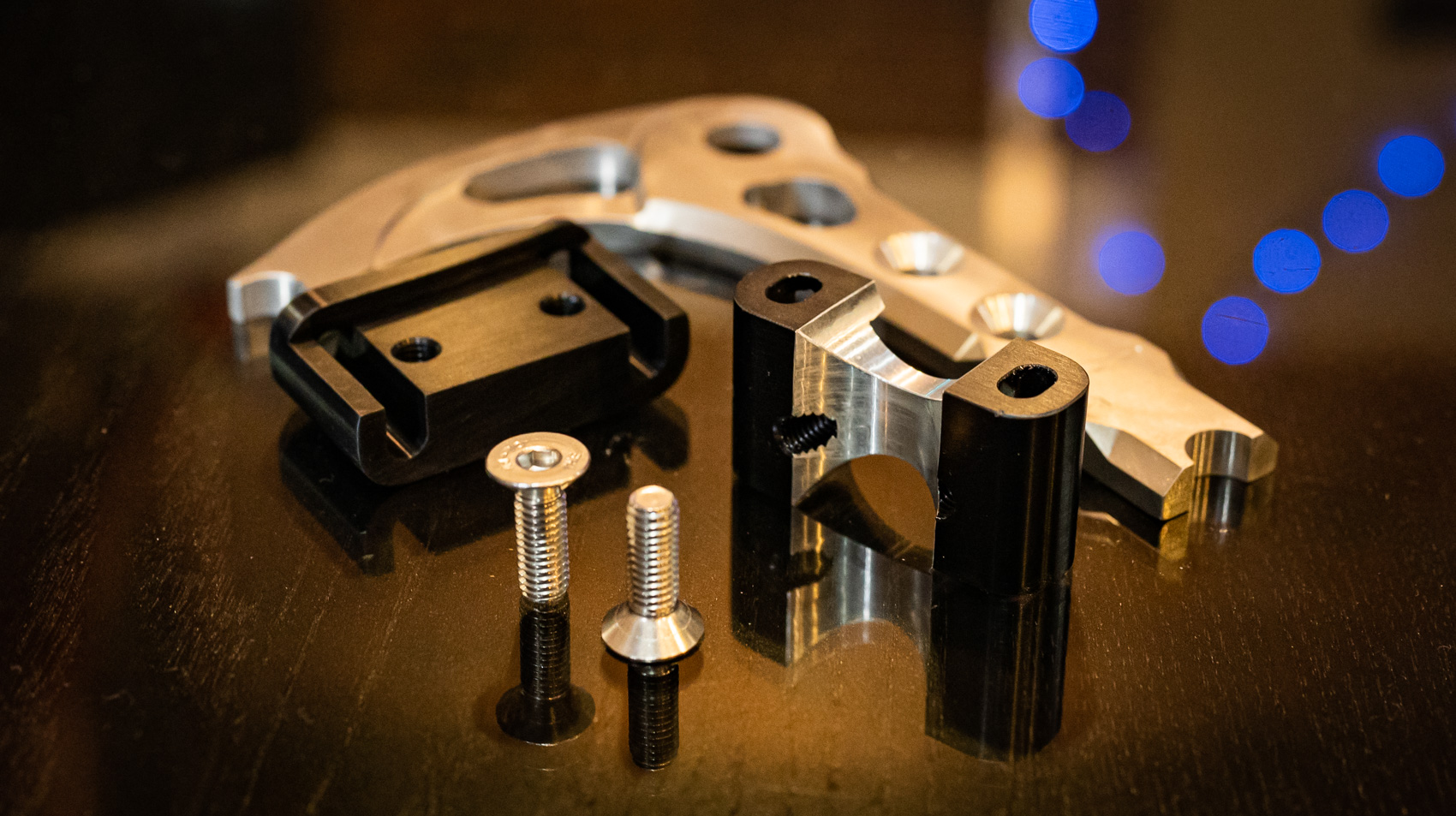 seven-disc-brake-mount-assembly