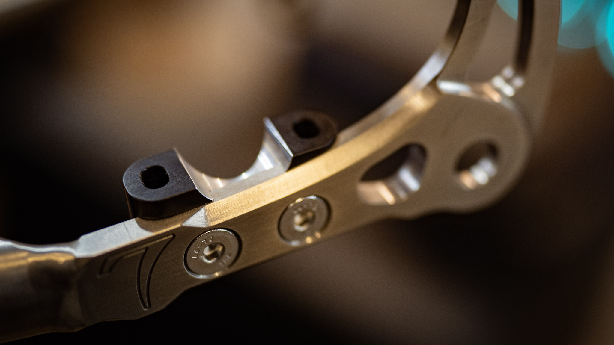 seven-disc-mount-on-frame